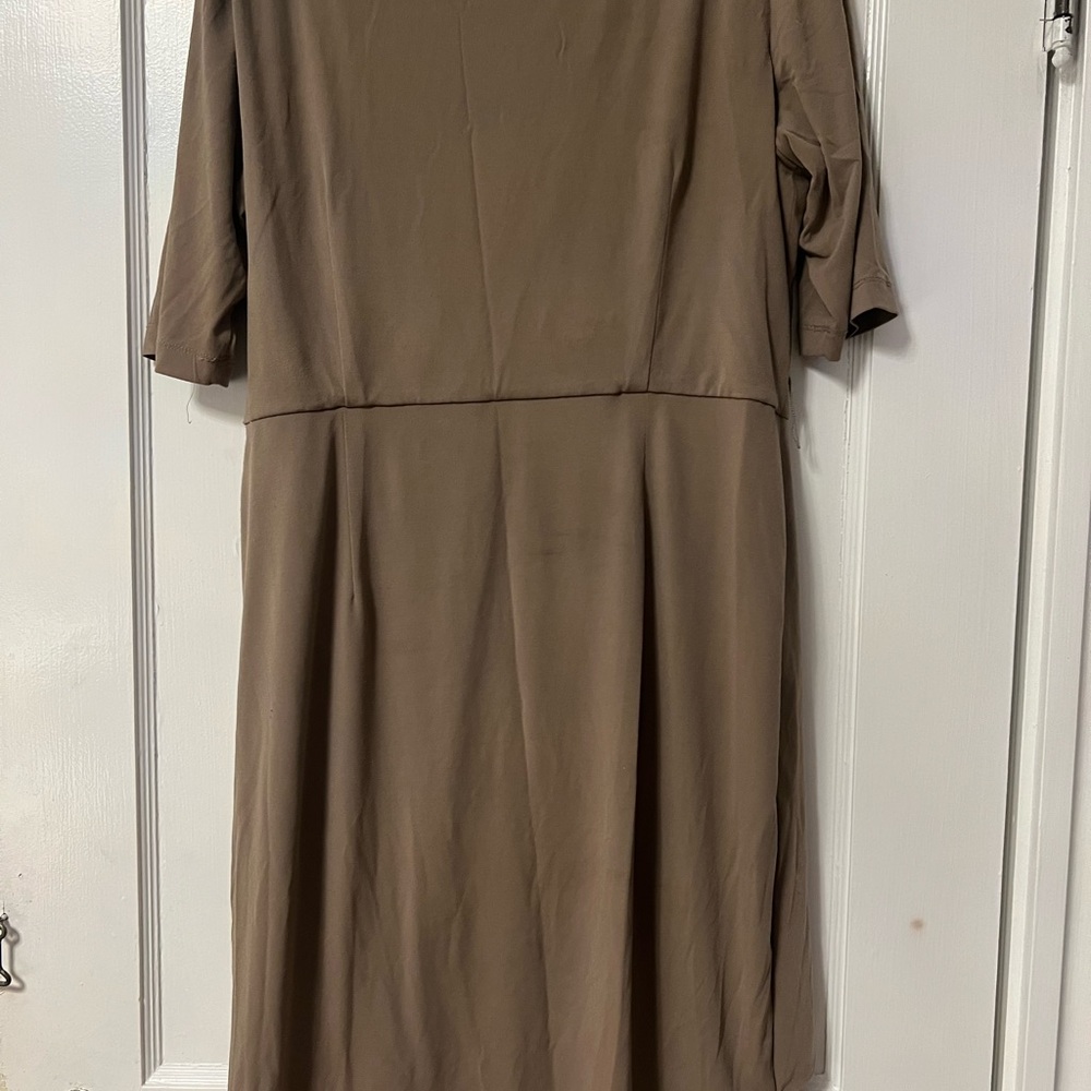 Elegant Brown Midi Dress
